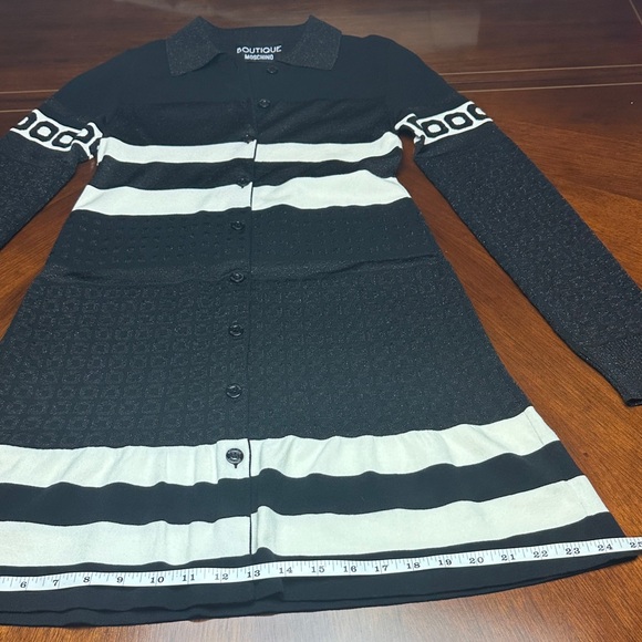 Boutique Moschino Black & Cream Knit Button-Down Dress | Long Sleeve | Size 4 - Picture 10 of 16